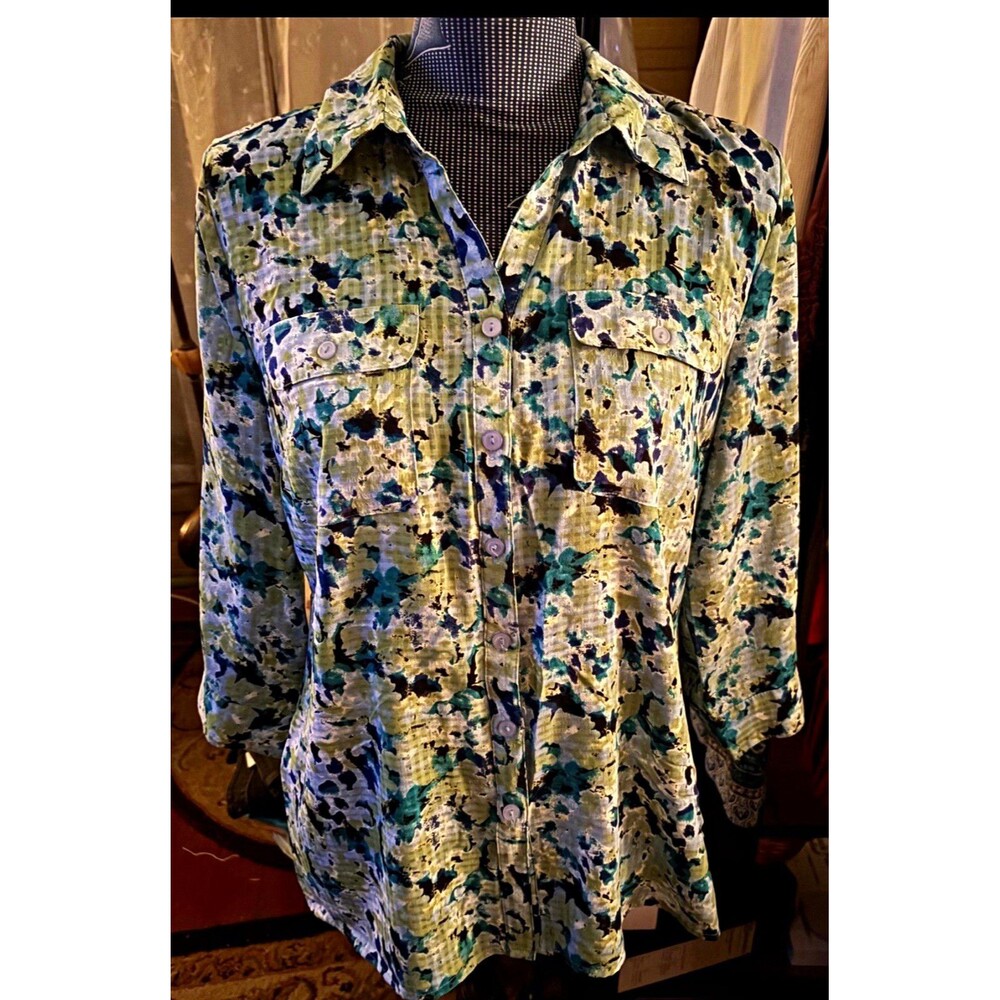 Kim Rogers Size Small Women’s Floral Button Front Blouse 38” Bust 24” Length